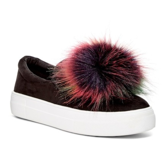 Steve Madden Shoes - Steve Madden Great Pompom Platform Sneaker